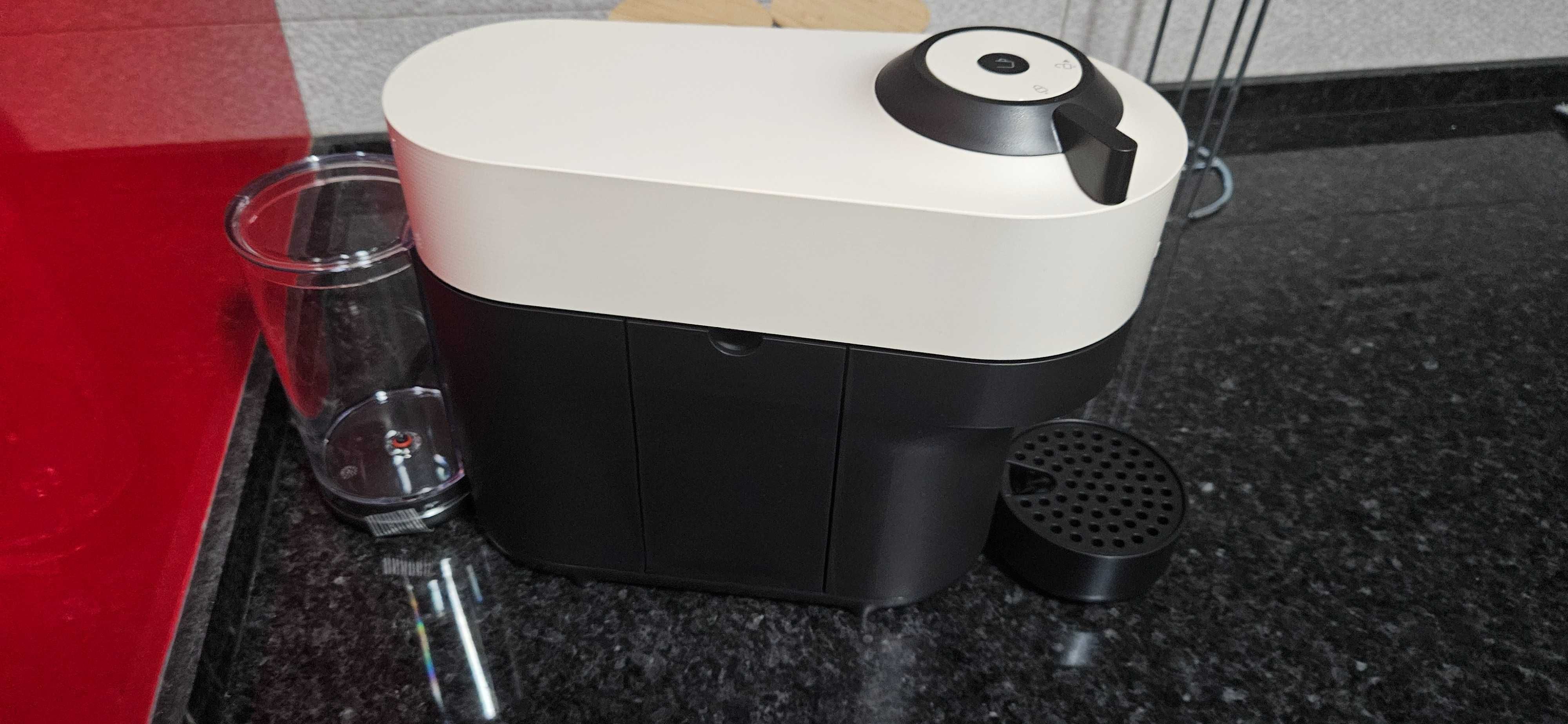 Maquina cafe nespresso vertuo pop