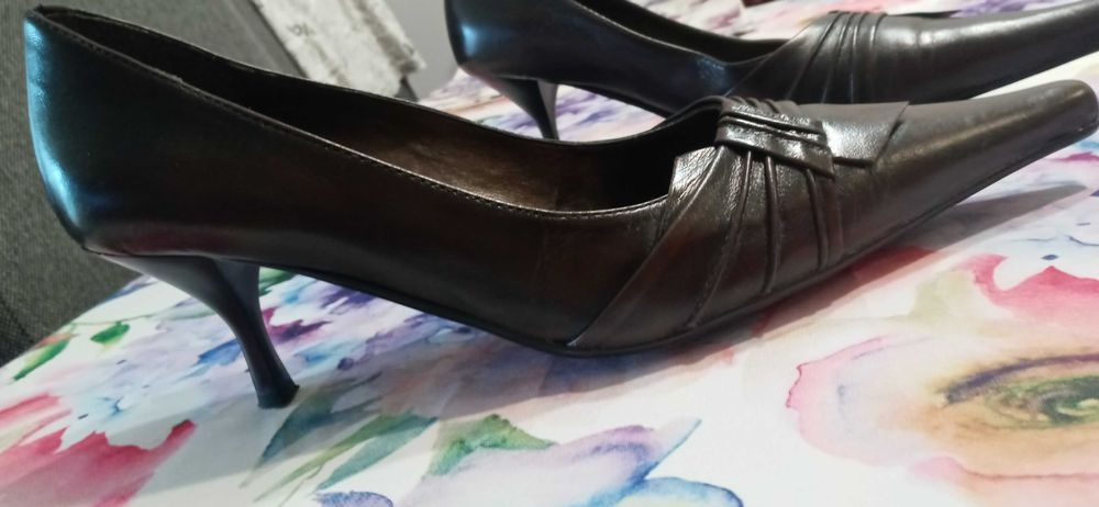 Buty Extra szpilki 40 brąz