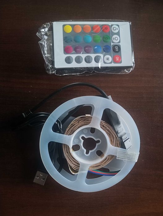 Taśma LED 2M z pilotem