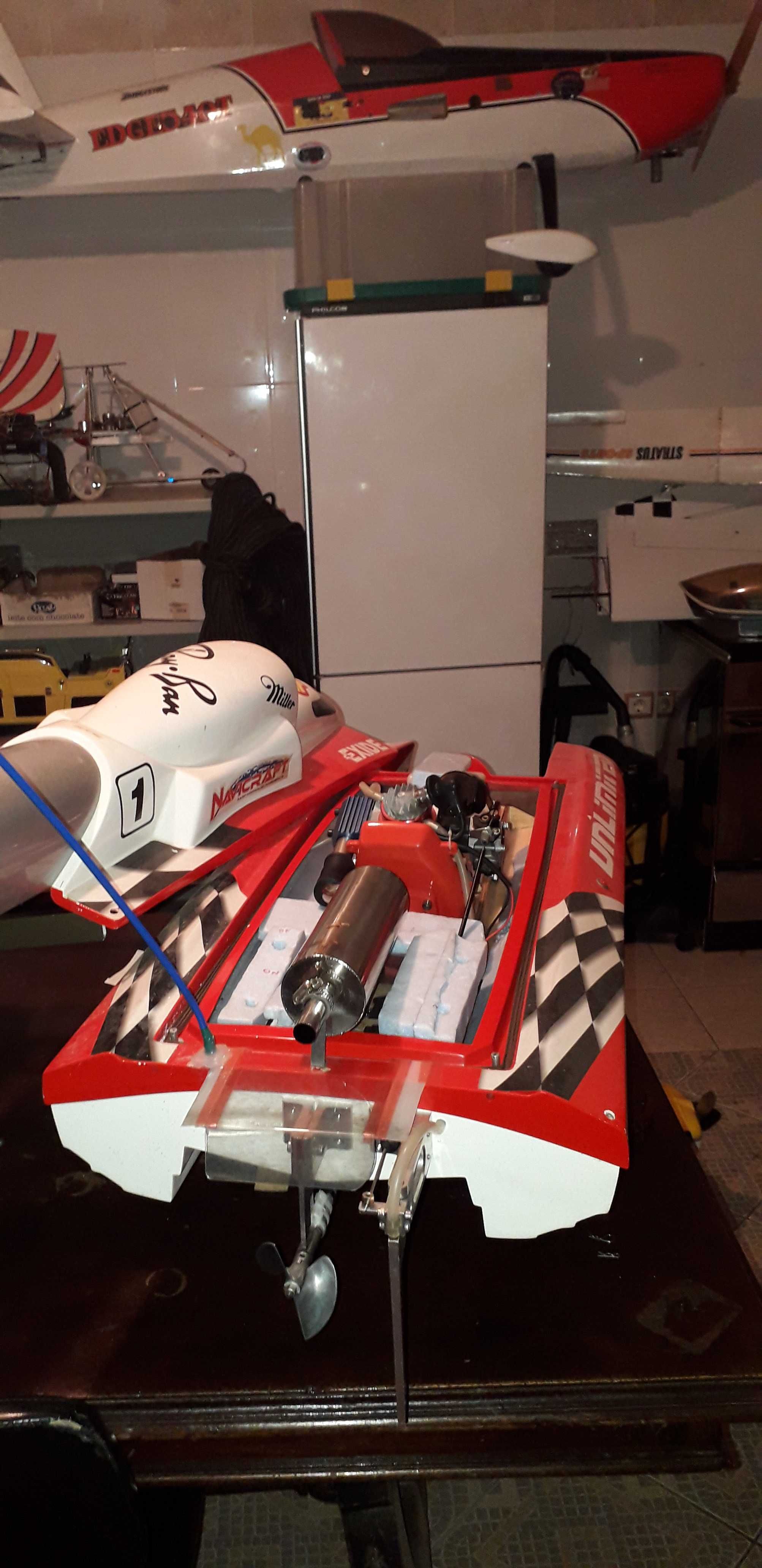 Barco Rc a Gasolina 32CC Praticamente Novo 680,00EUR