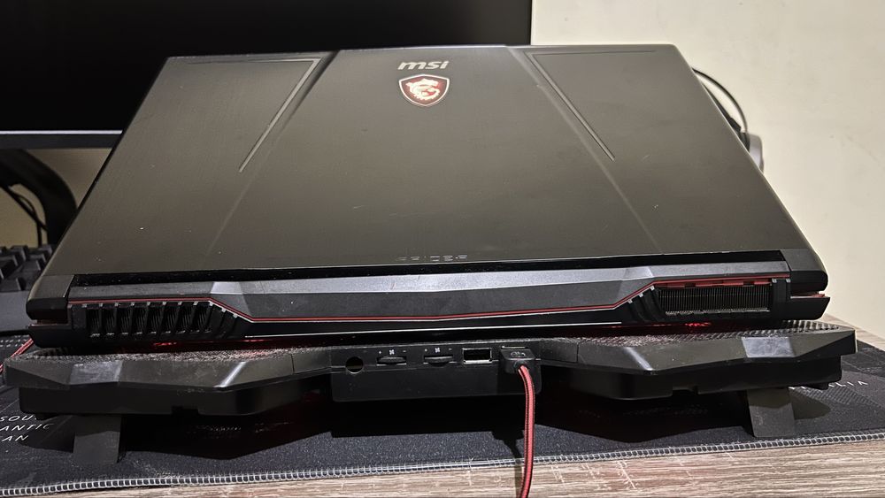 MSI GE63 Raider/GTX 1070/i7/16gb/IPS120Hz