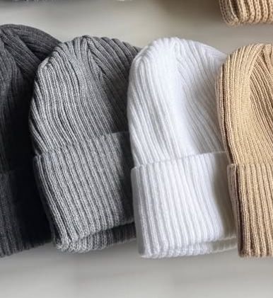 Шапки тепла жіночі