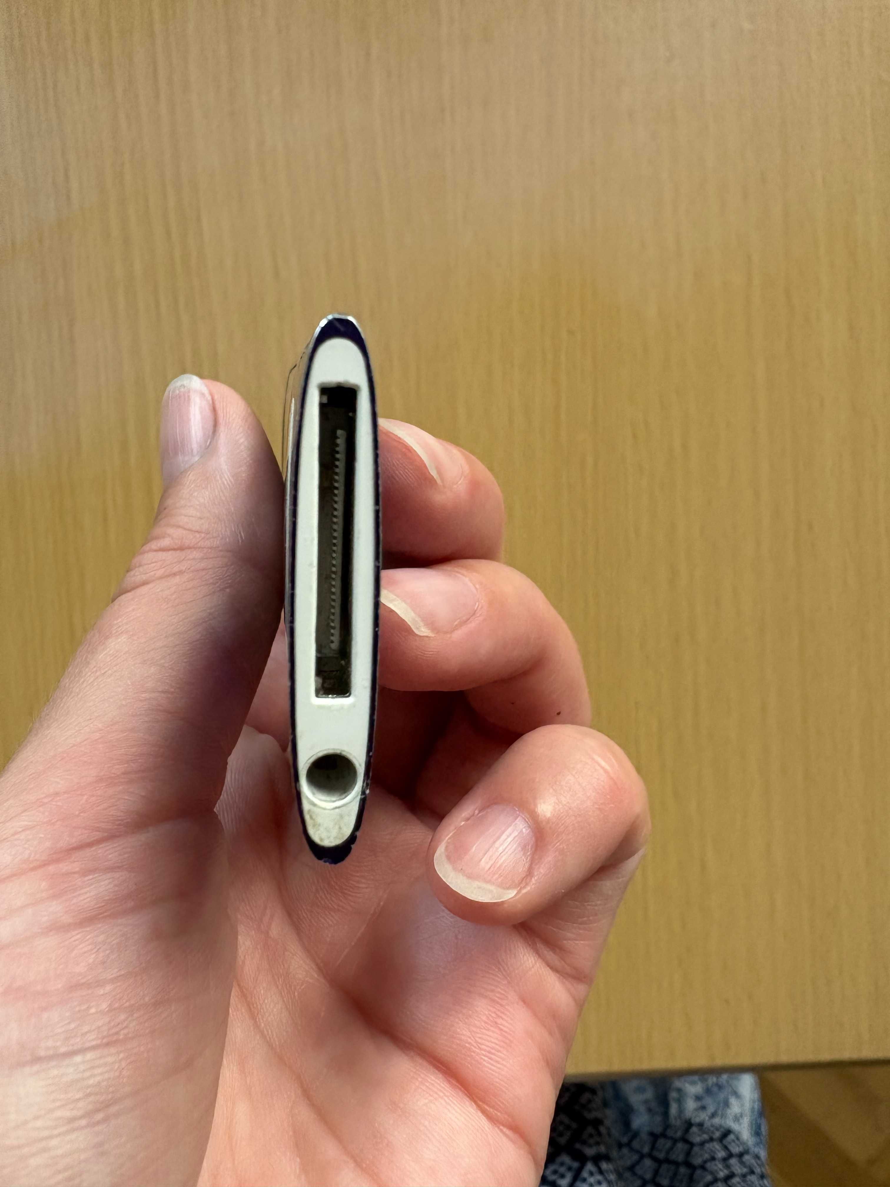 iPod nano 5 gen. fioletowy + stacja dokująca – sprawny zestaw!