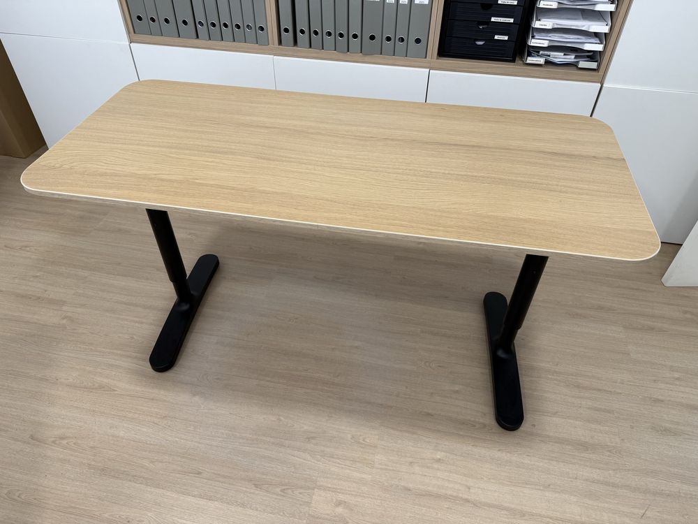 Duas Secretárias IKEA BEKANT