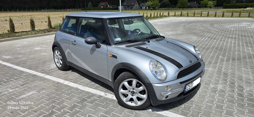 sprzedam MINI ONE 1,6 benzyna 2002 rok