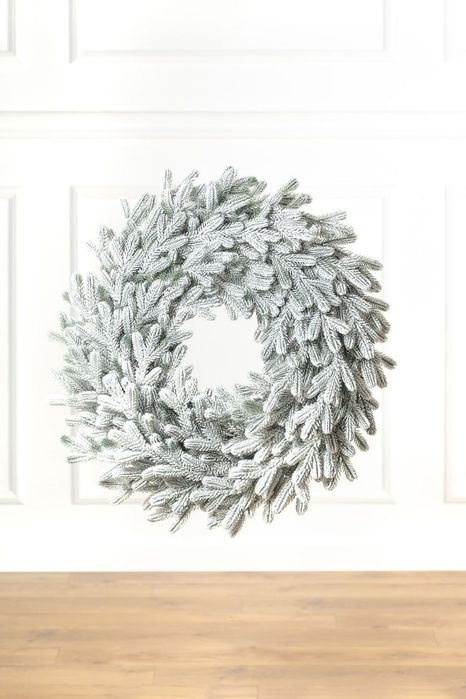 Віночки  з гілок литої ялинки