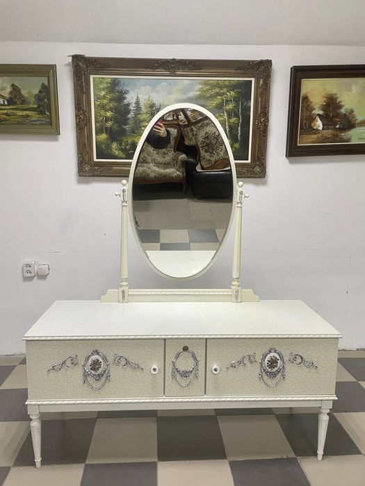 Спальний гарнітур ліжко трюмо тумба світильник кровать 1613