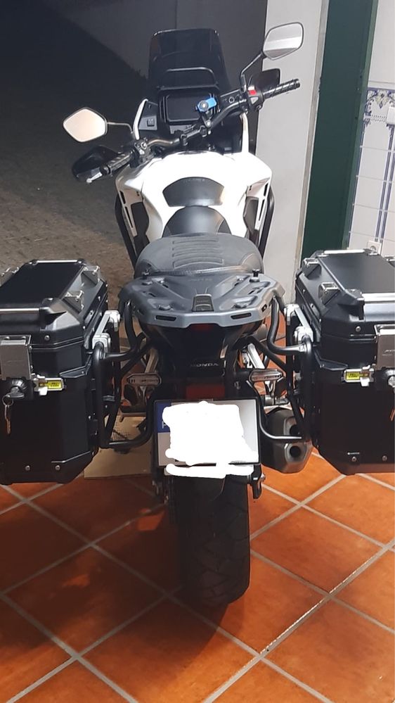 Malas Givi Trekker outback e suportes para Nx 500