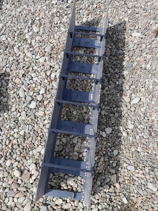 Szalunek tracony wieńca 24x24x125cm