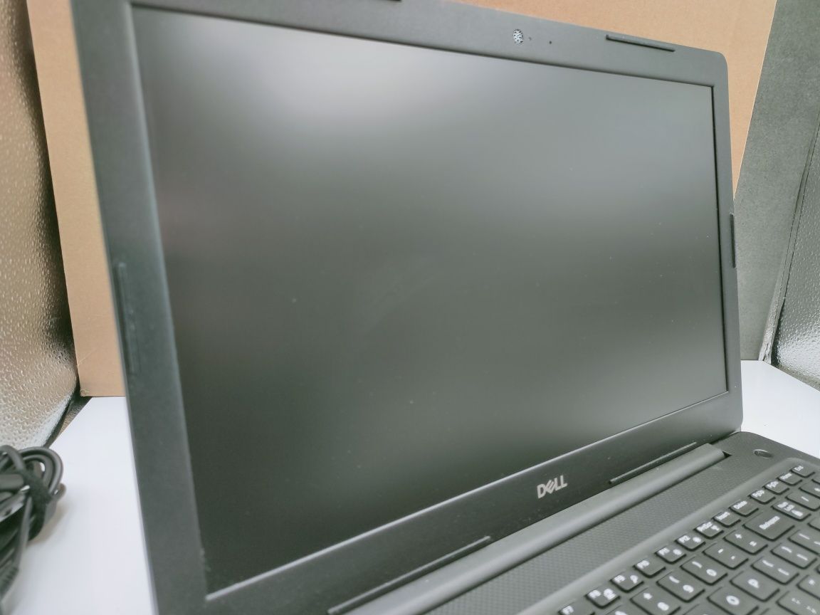 Laptop Dell Vostro 3591 15,6"/i3/8GB/256GB/WIn10. Lombard Łódź.