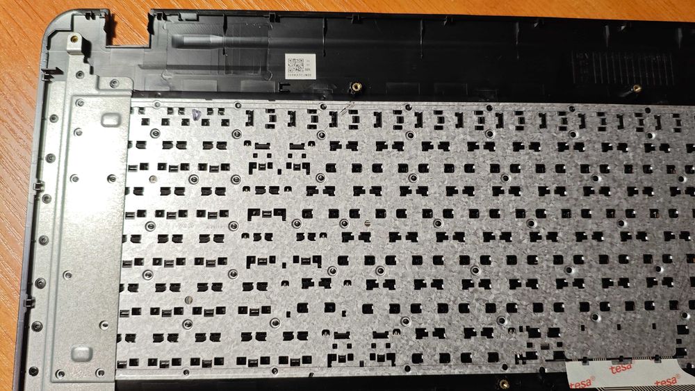 Продается топкейс с клавиатурой для Asus X540, X541, R540, R541 и др.