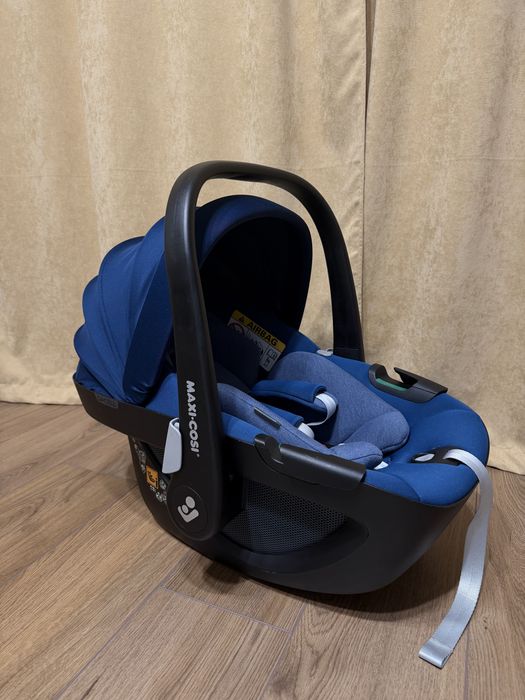 Автокрісло Maxi-Cosi Pebble 360 Essential Blue