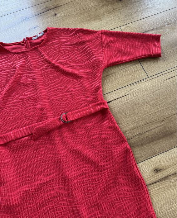 Sukienka czerwona nowa
