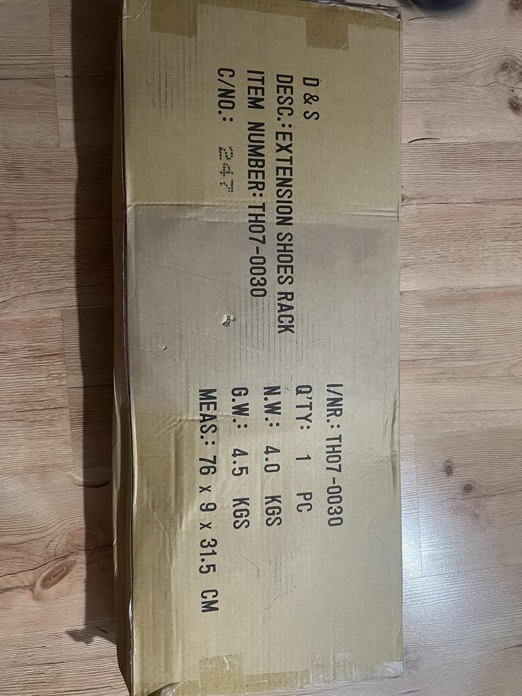 Teleskopowy wieszak na buty