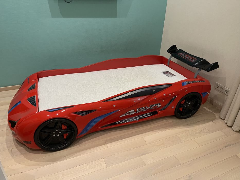 Ліжко машина БМВ червона з підсвіткою та звуковими ефектами з матрасом