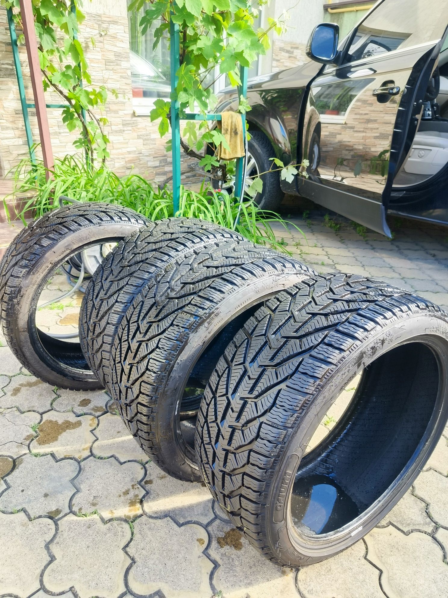 225/40 R18 шины зима