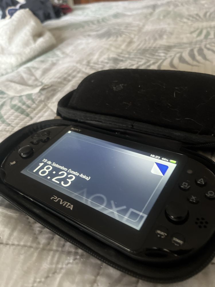 PS vita slim edition