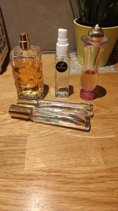 Różne perfumy 4plus 1 gratis