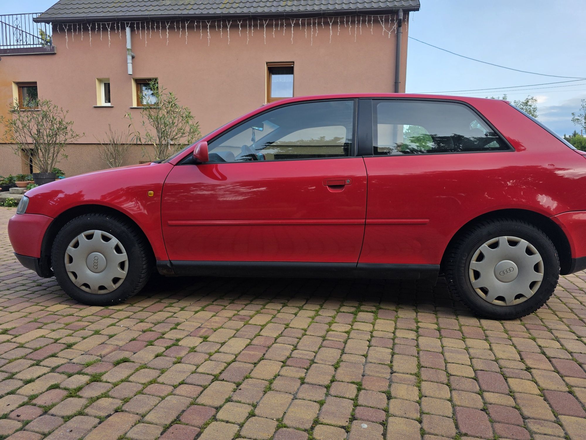 Audi A3 8L  1.8 125km