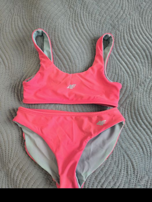 Strój kąpielowy 4f dla dziewczynki r. 134