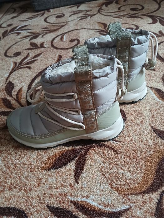 Жіночі дутіки The north face