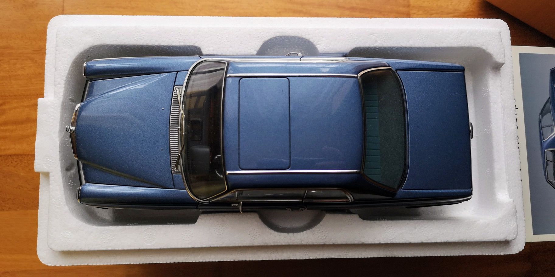 AUTOart  1 18  Mercedes 280 C
