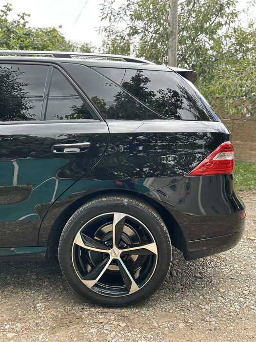 Mercedes ML350 W166