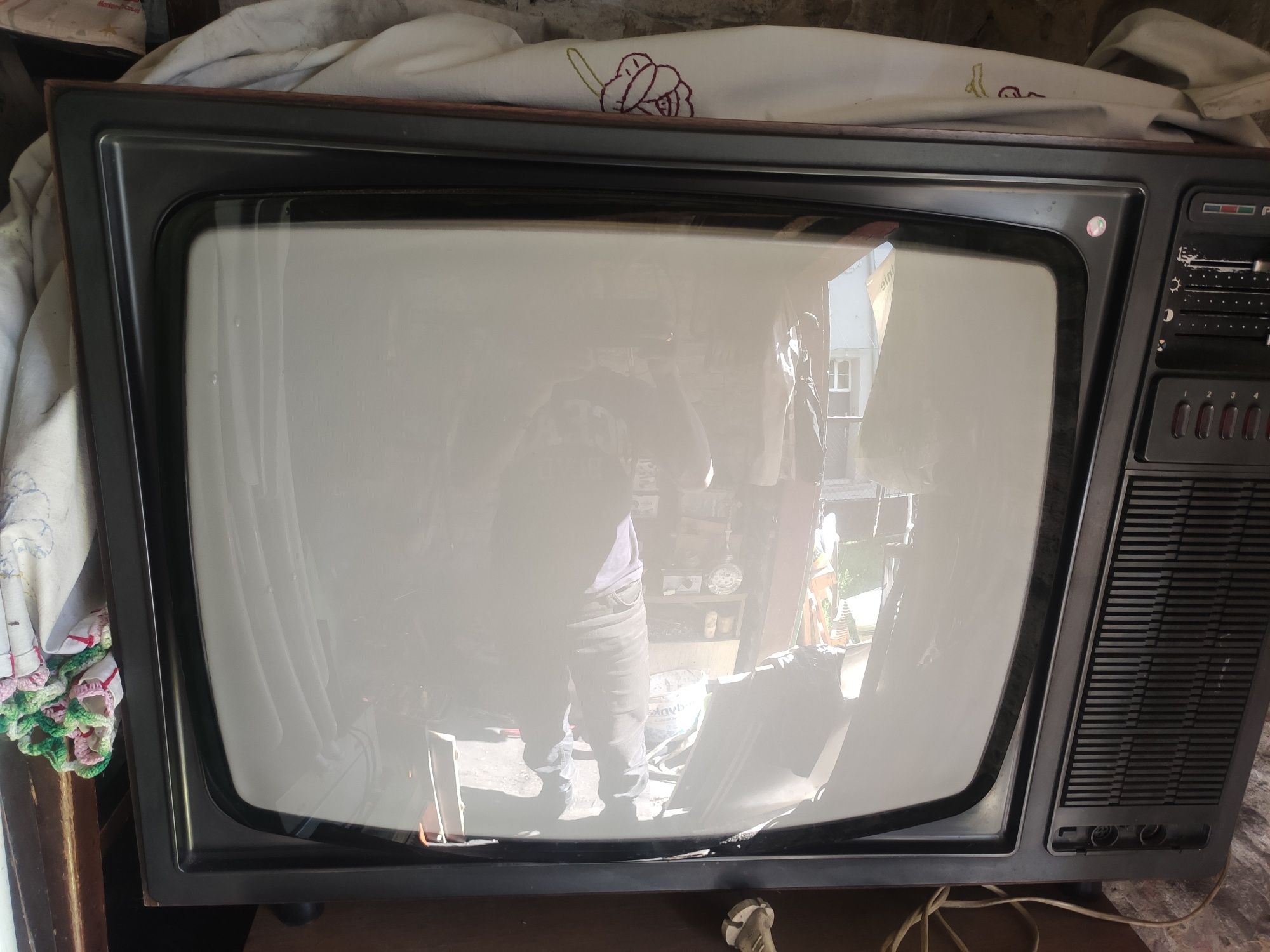 Sprzedam stary telewizor Rubin
