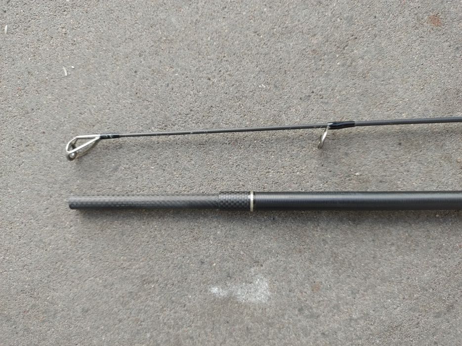 Spining ,,Graphiteleader'' Argento Nuovo Gonas