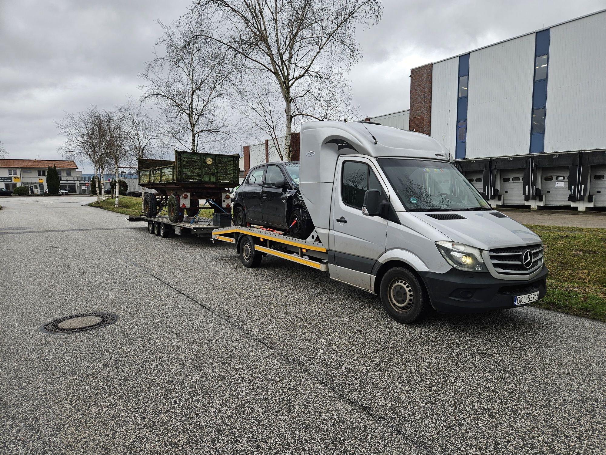 POMOC DROGOWA TRANSPORT samochodów maszyn rolniczych Laweta  PL DE