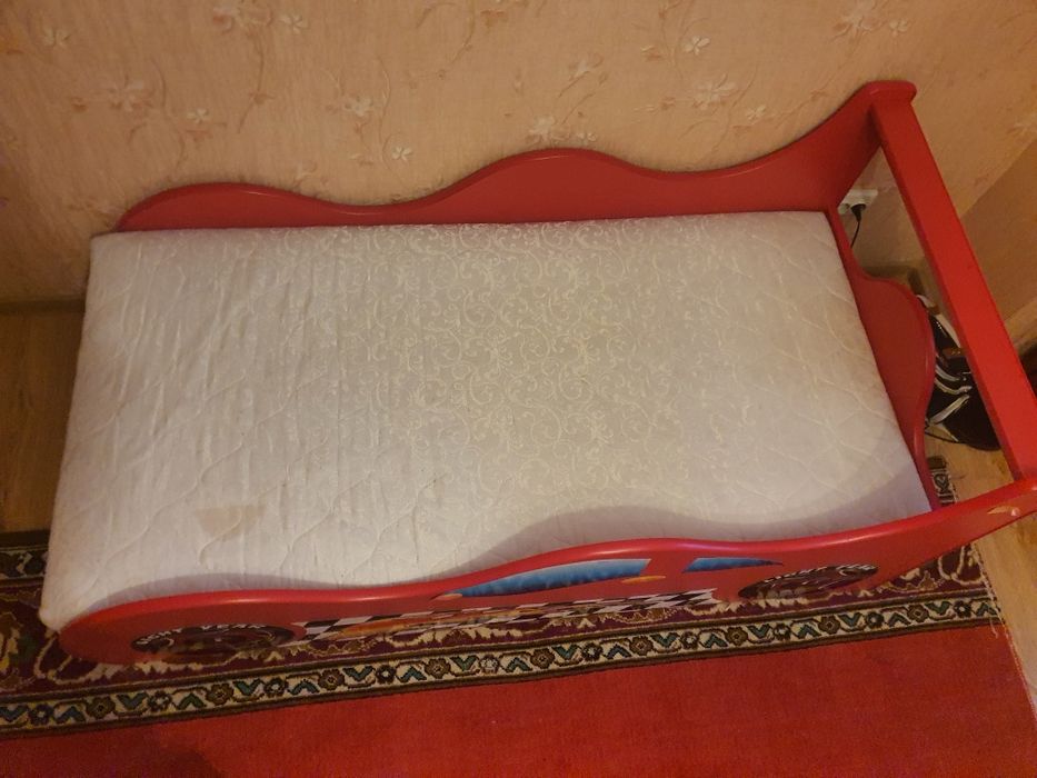 Дитяче ліжко машина