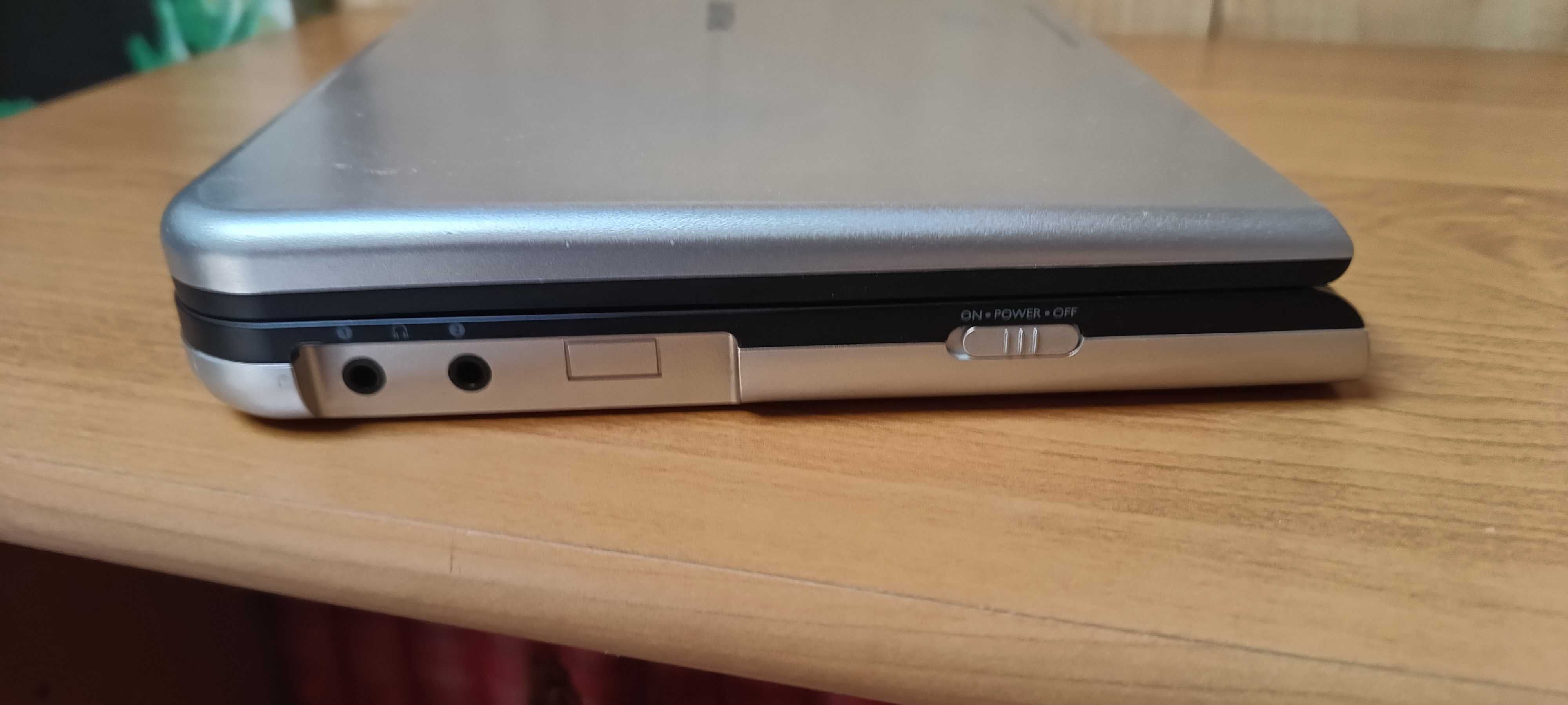 Philips Pet 102 - ekran 10,2 cala - DVD, CD przenośny odtwarzacz