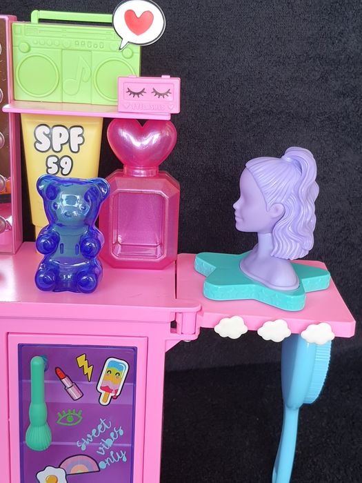 Мебель стол зеркало для кукол Барби Barbie Extra