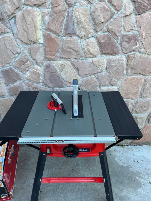 Настільна циркулярна пила Einhell TC-TS 2025 U