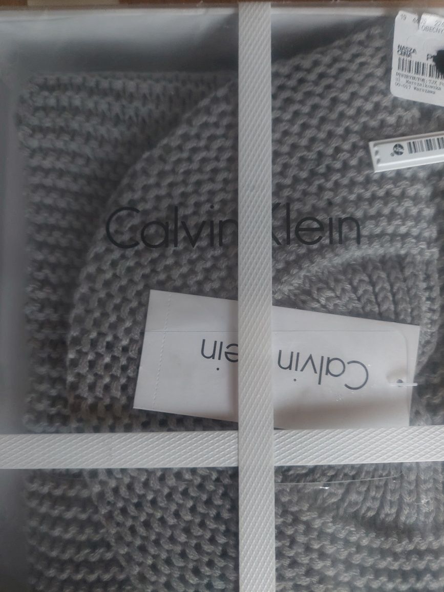 Calvin Klein piękny, nowy zestaw prezentowy orginał czapka & szal