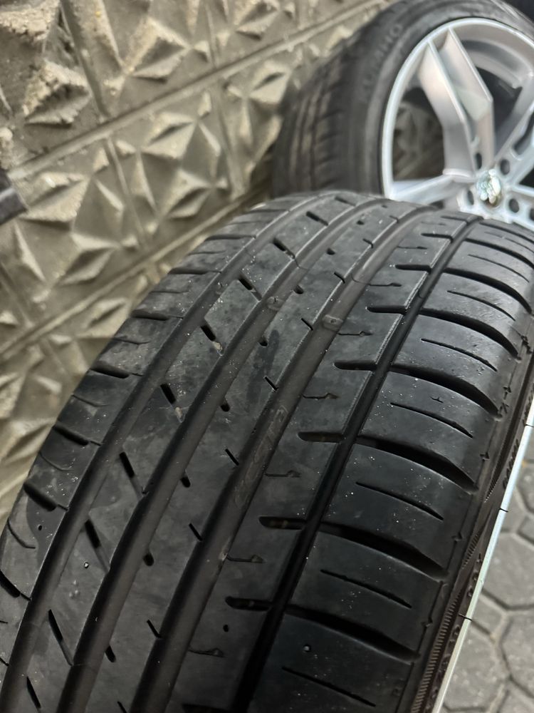 Felgi 19 wzór RS3 5x112 z oponami.