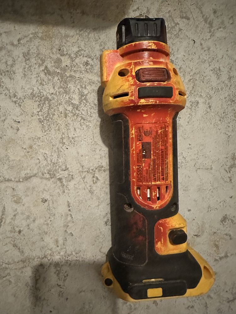 Реноватор, гайковерт , болгарка DeWALT