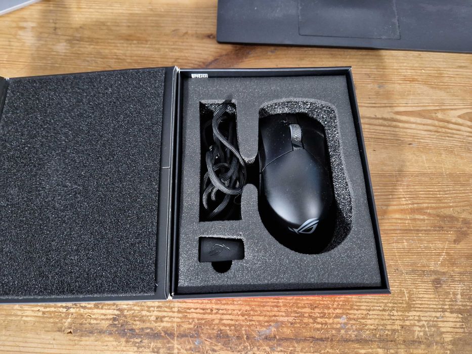 Myszka bezprzewodowa ASUS ROG GLADIUS III Wireless aimpoint (4187)