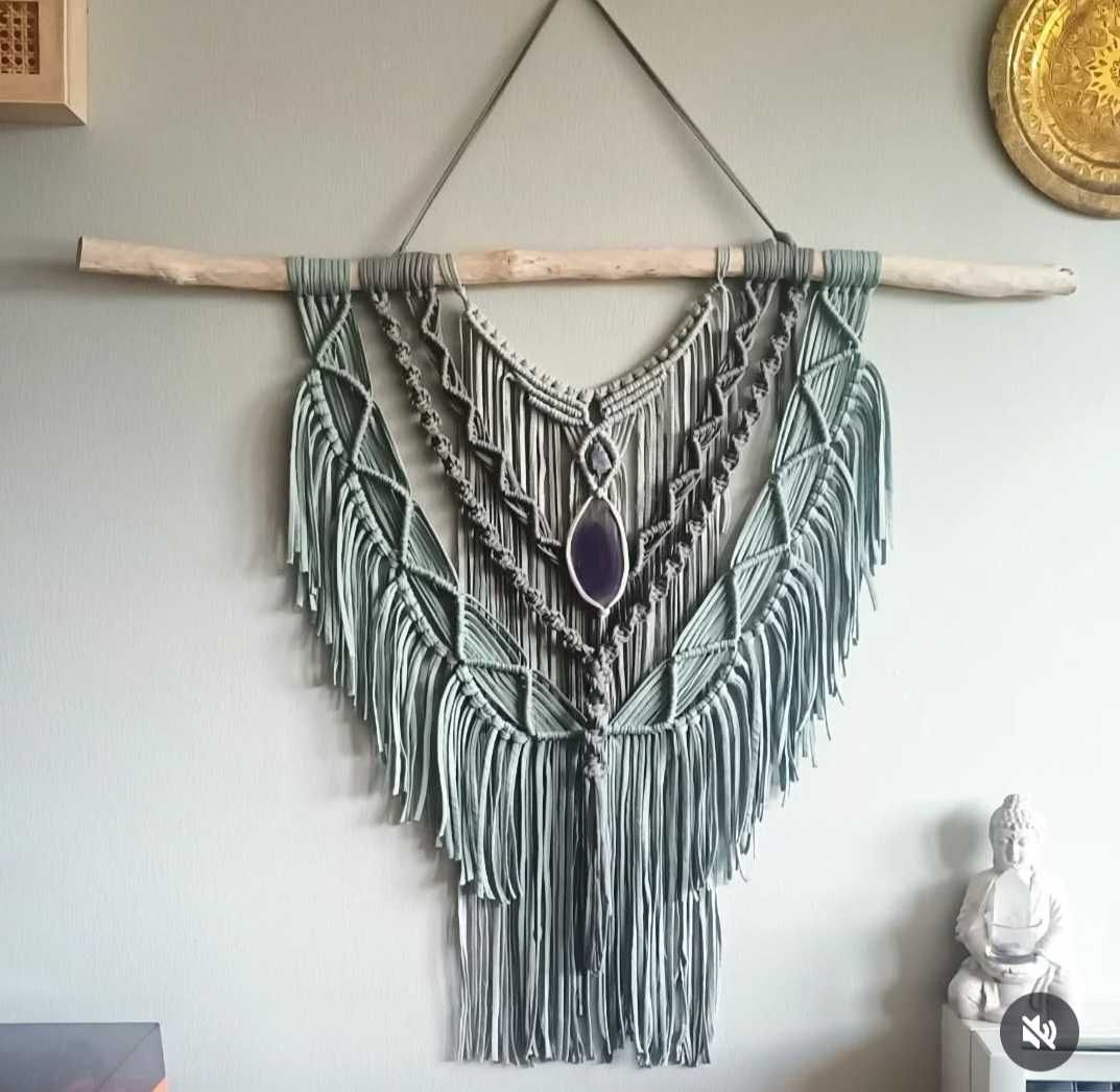 Macramé novo com 2 cristais Ametista