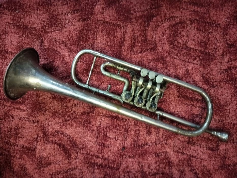 Труба , музична труба, духові інструменти