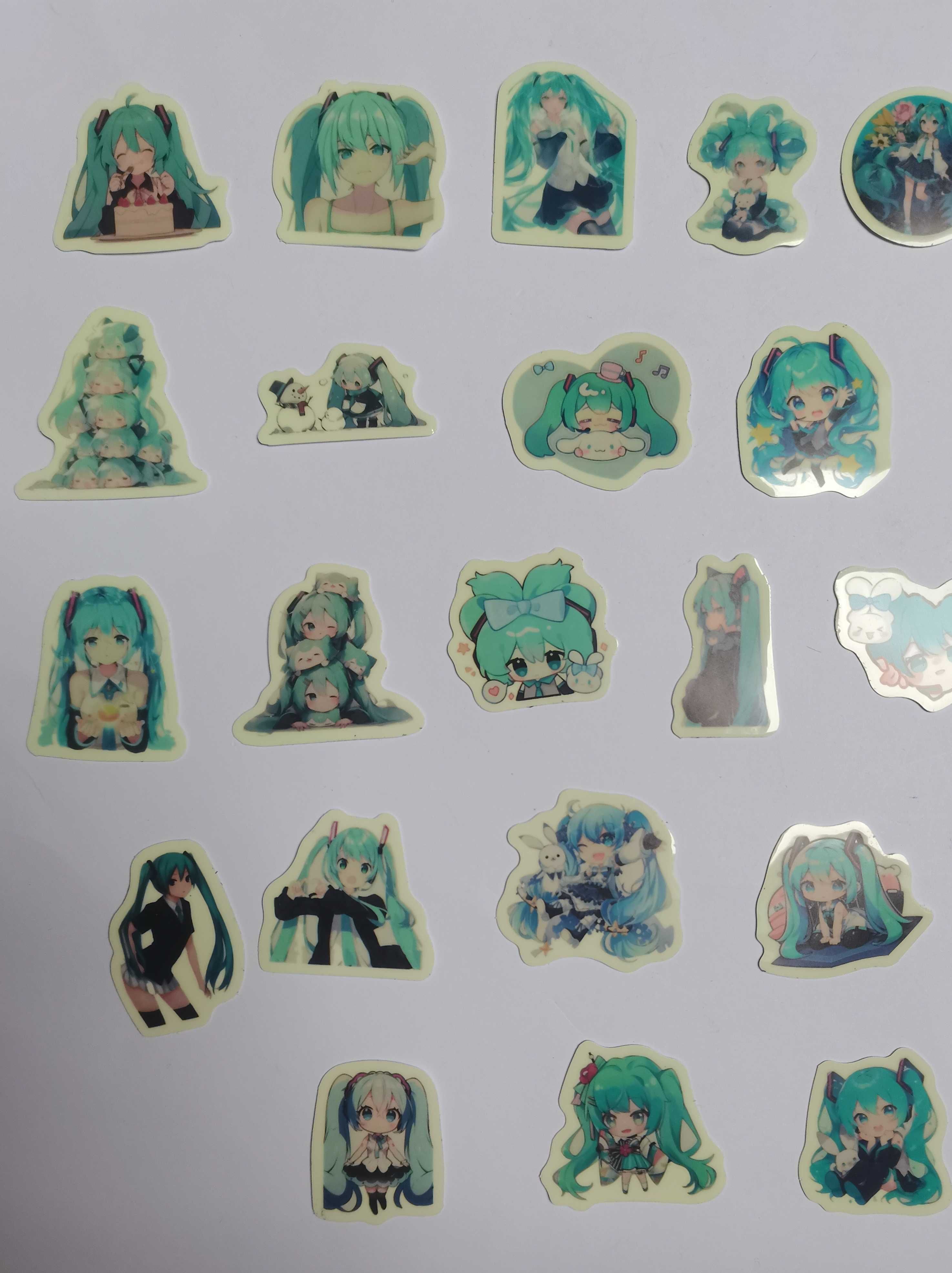 Naklejki świecące w ciemności: Hatsune Miku (zestaw 25 sztuk) [4]