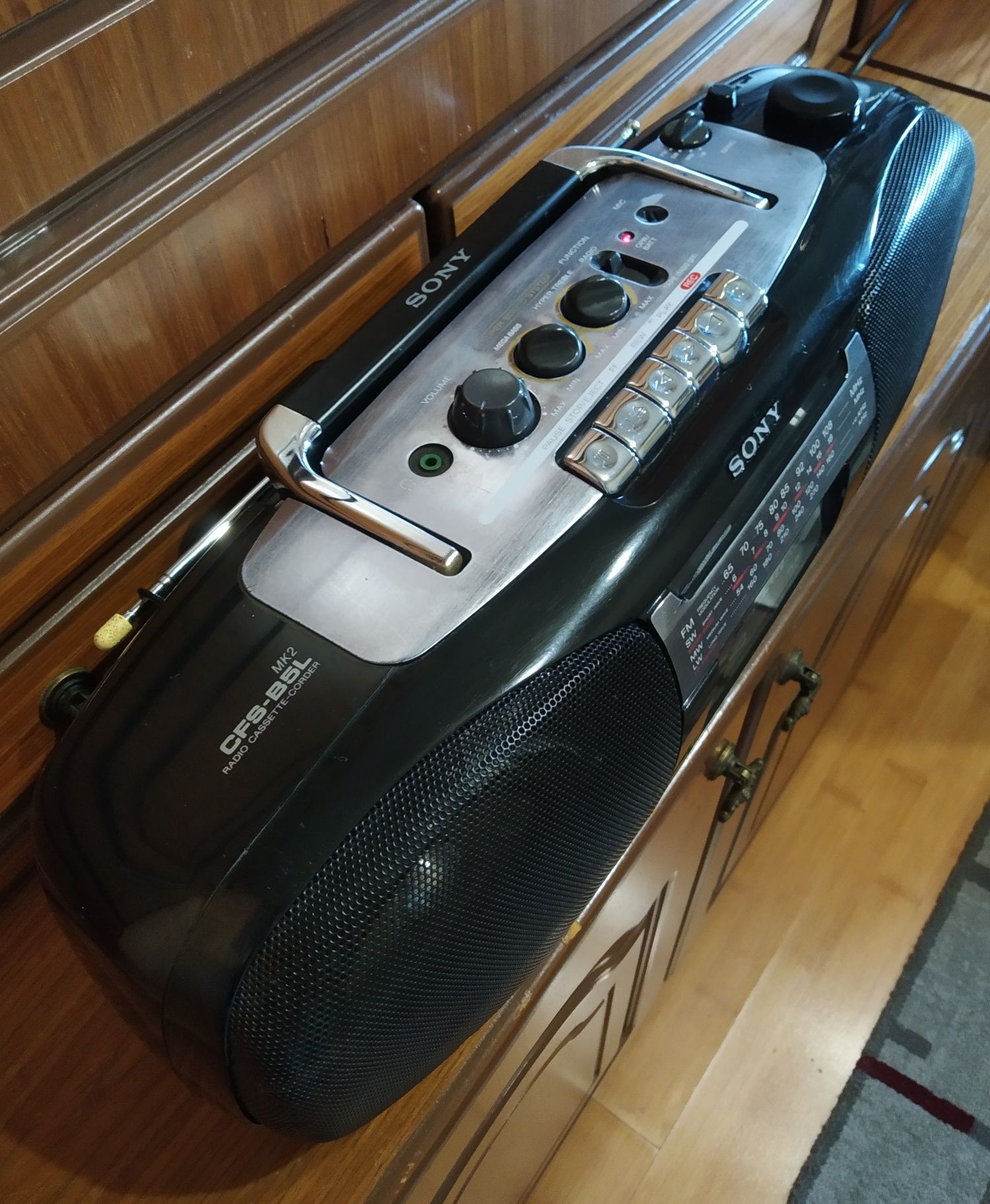SONY CFS-B5L MK2 Радио кассетная магнитола магнитофон приемник
Радио к