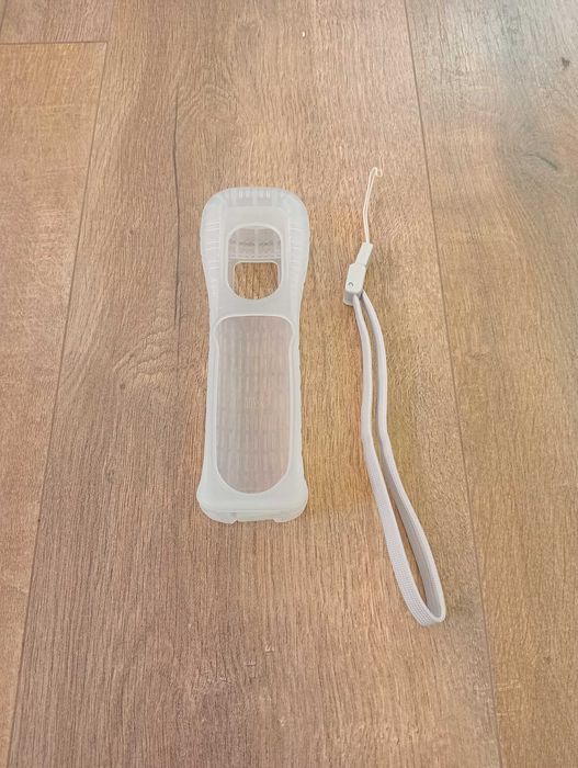 Oryginalny Wii Remote z Motion Plus - Nintendo Wii