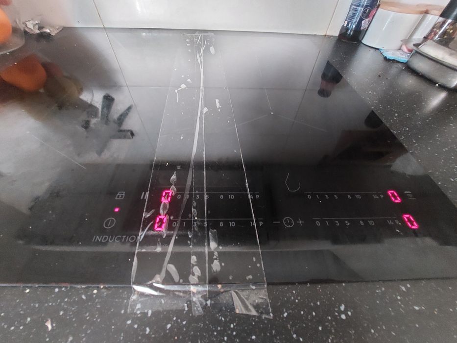 Płyta indukcyjna Electrolux CIT61443 uszkodzona