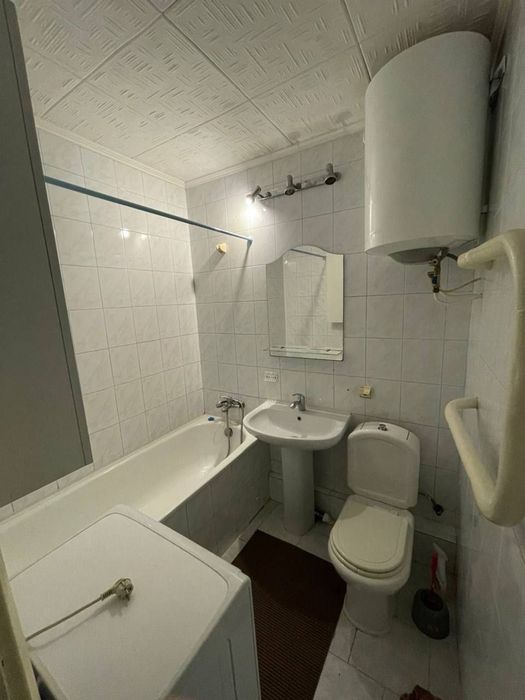 Продам простору 1-кімнатну квартиру ж/м Тополя вул.Тополина 14