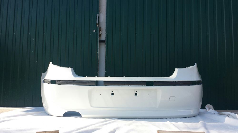 Pára-choques traseiro BMW 118 D