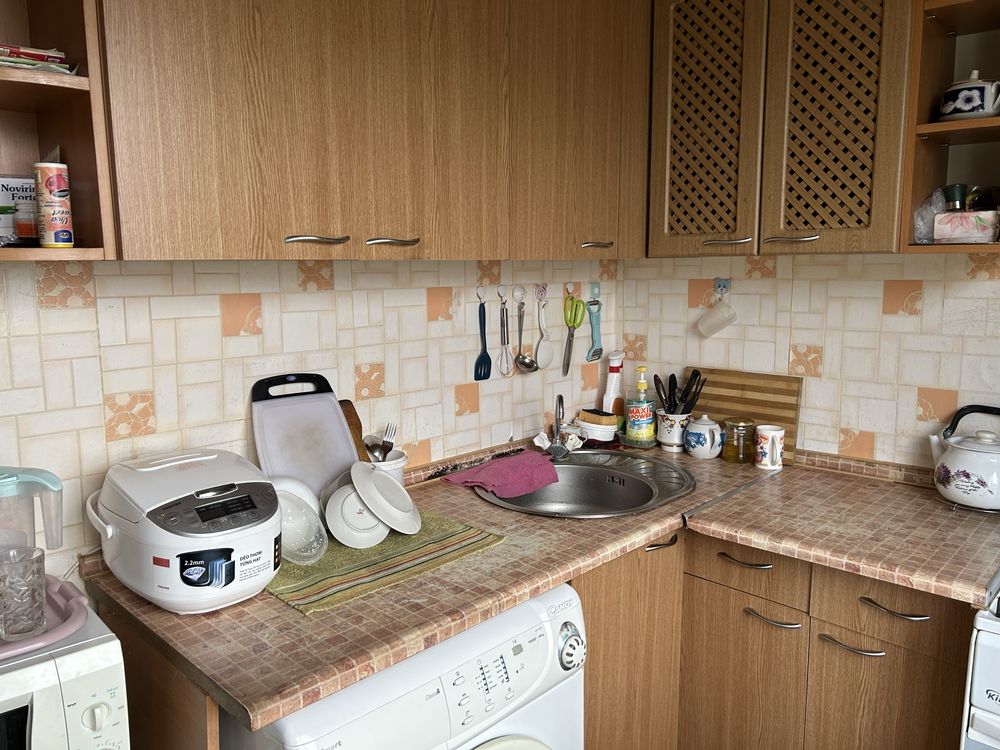Продам 1к квартиру . Виставка . Проспект миру 60/3 .