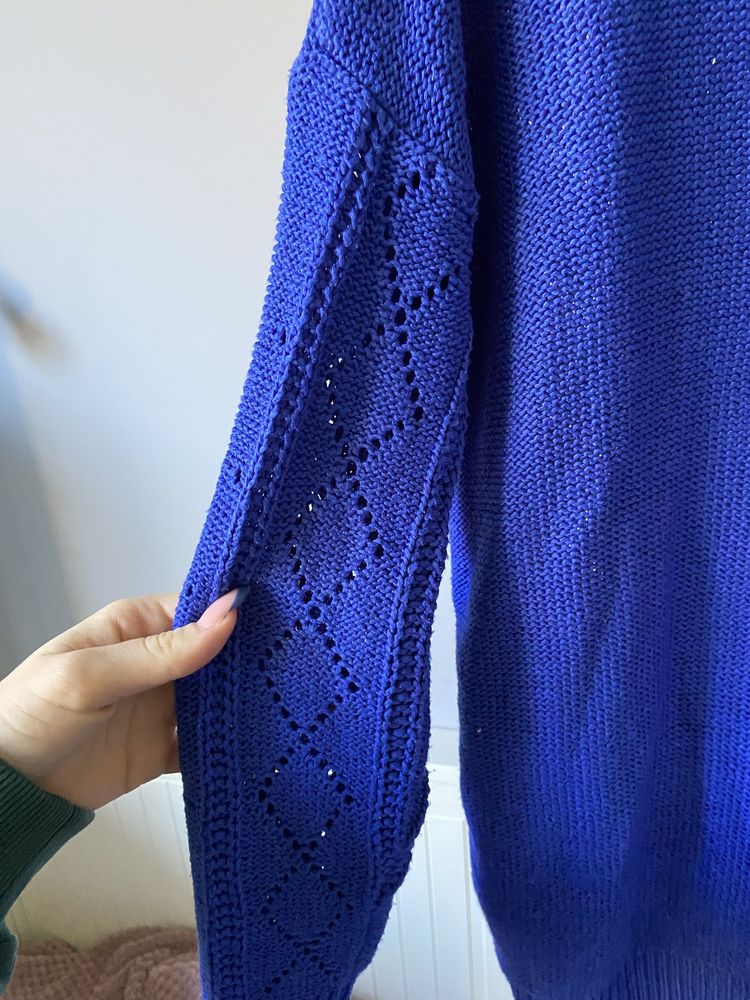 chabrowy sweter z wiązaniami, granatowy sweter oversize