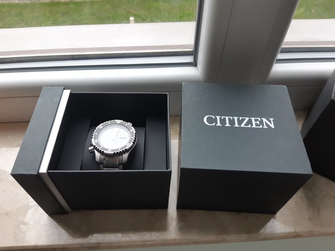 Citizen Promaster Diver's 200m NY0100-50M