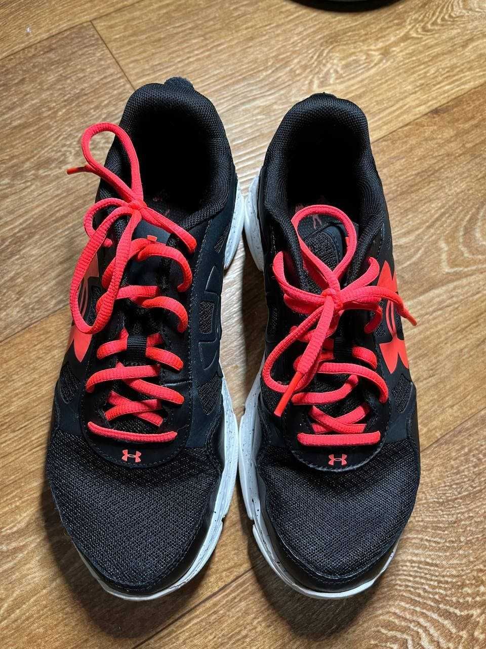 Кроссовки Under Armour